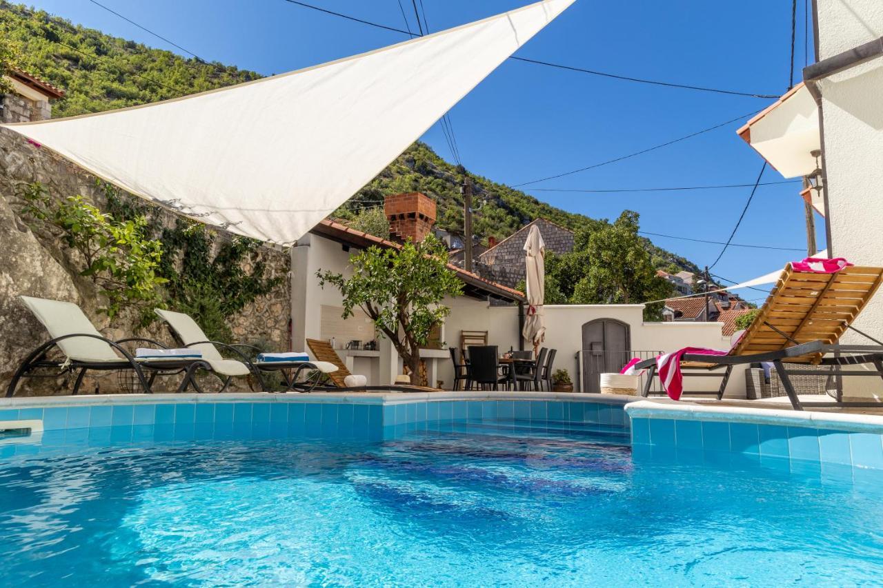 Villa Rose *